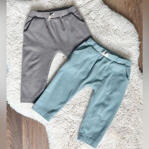 Pair of Little Planet by Carter’s Fleece Pull Up Pants 18 months